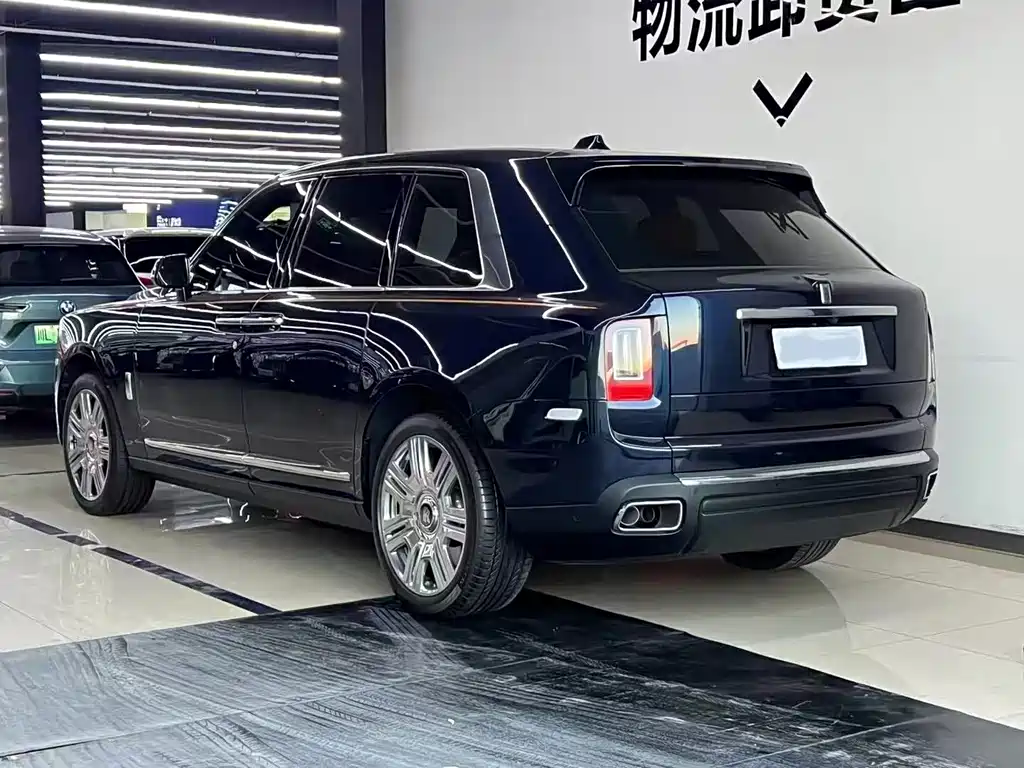Rolls-Royce Cullinan 2019 — фото 5