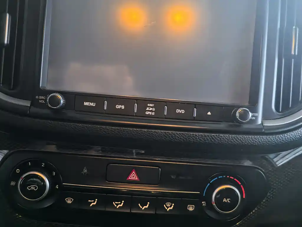 Kia KX3 2016 — фото 14