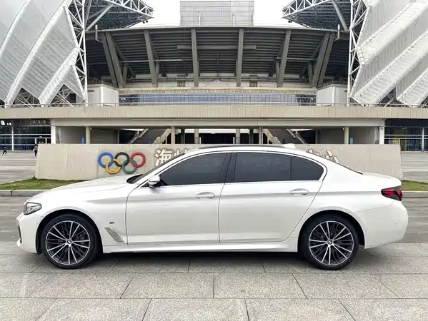 BMW 5 Series 2022