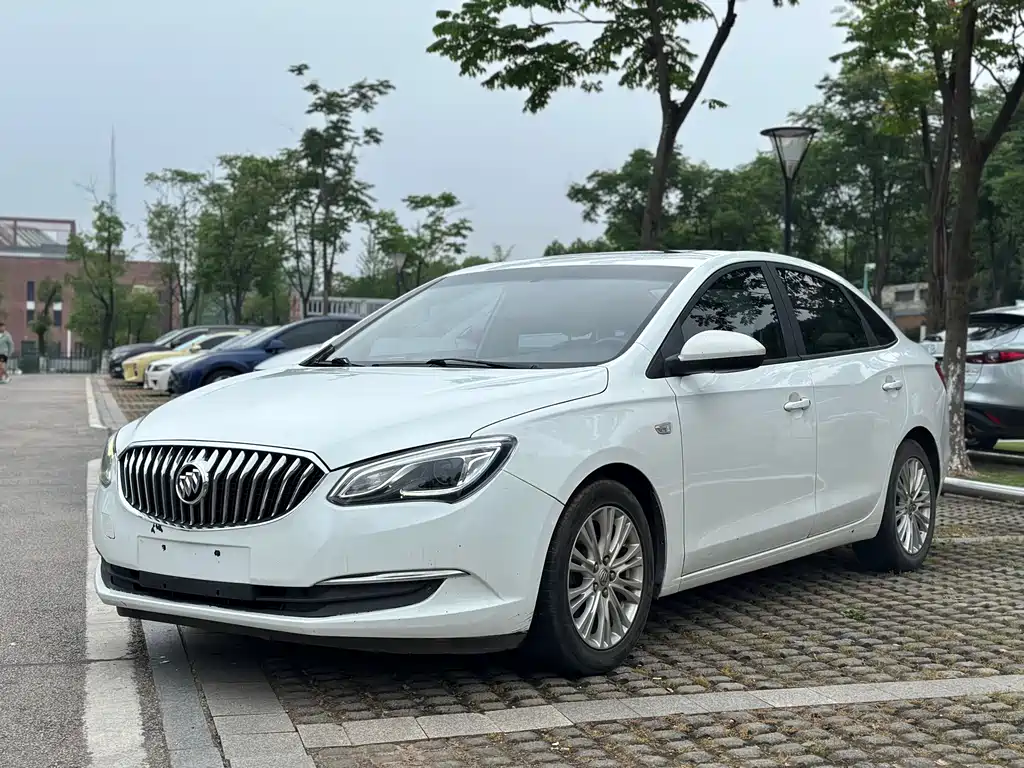 Buick Excelle 2016 — фото 1