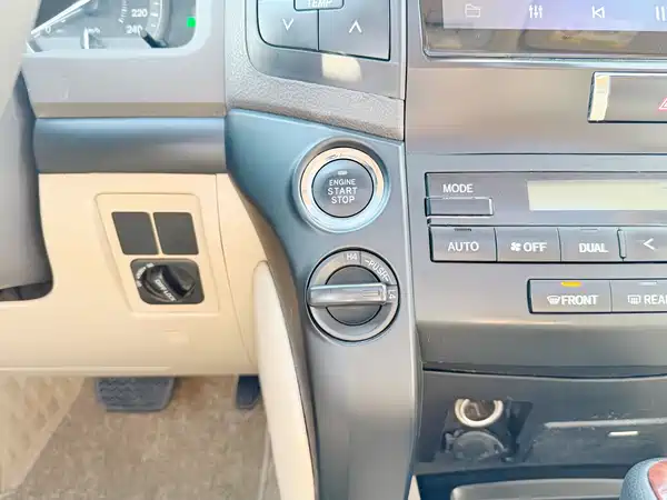 Toyota Land Cruiser 2014