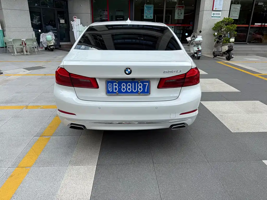 BMW 5 Series 2019