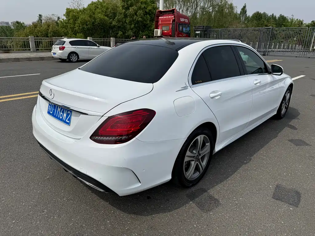 Mercedes-Benz C-Class 2019 — фото 8