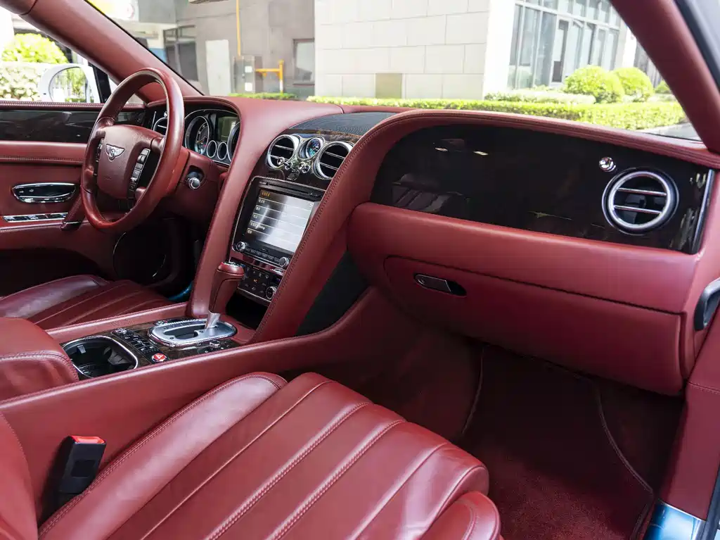 Bentley Flying Spur 2015 — фото 7