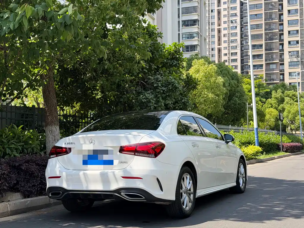 Mercedes-Benz A-Class 2021 — фото 12
