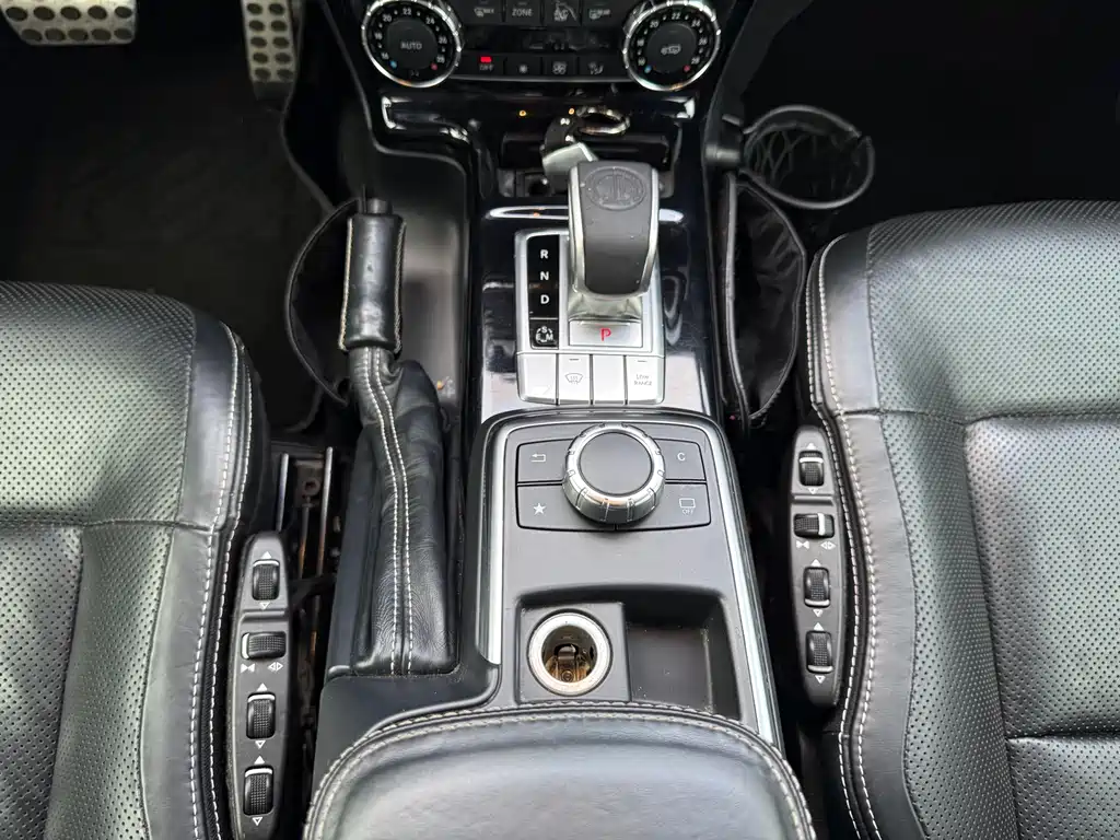 Mercedes-Benz G-Class 2016 — фото 15