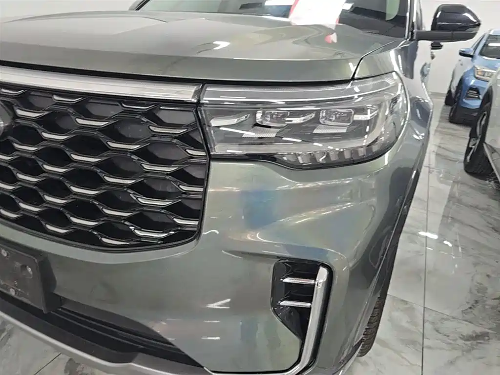 Ford Explorer 2022 — фото 24