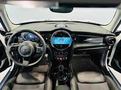 MINI MINI 2024