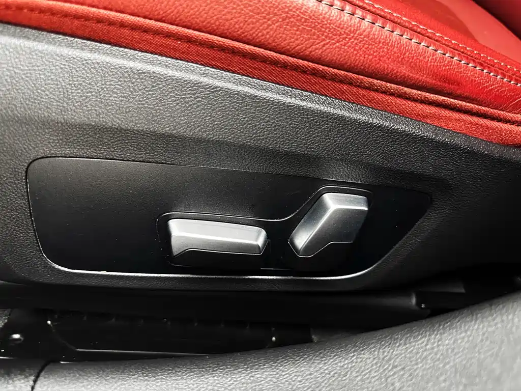 BMW 3 Series 2023 — фото 11