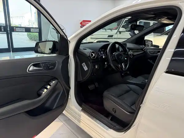Mercedes-Benz B-Class 2015