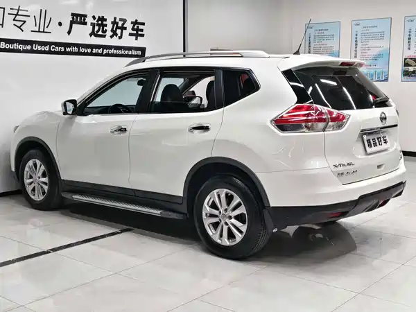 Nissan X-Trail 2015