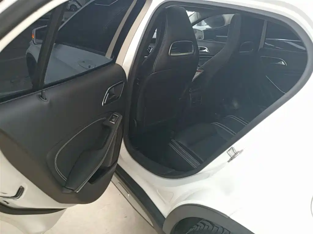 Mercedes-Benz GLA 2019 — фото 17