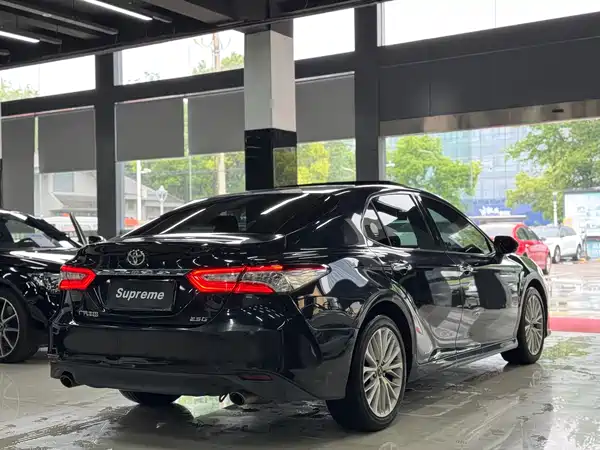Toyota Camry 2019