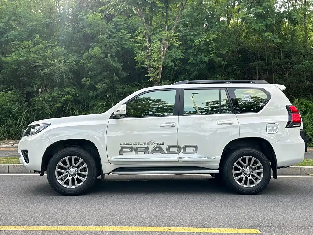 Toyota Prado 2018 — фото 4