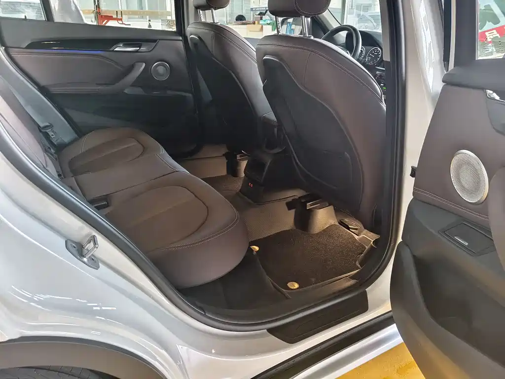 BMW X1 2022 — фото 11