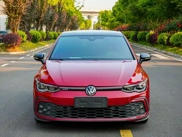 Volkswagen Golf GTI 2021