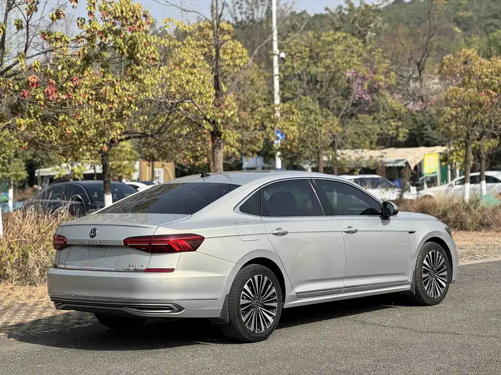 Volkswagen Passat 2021 — фото 4