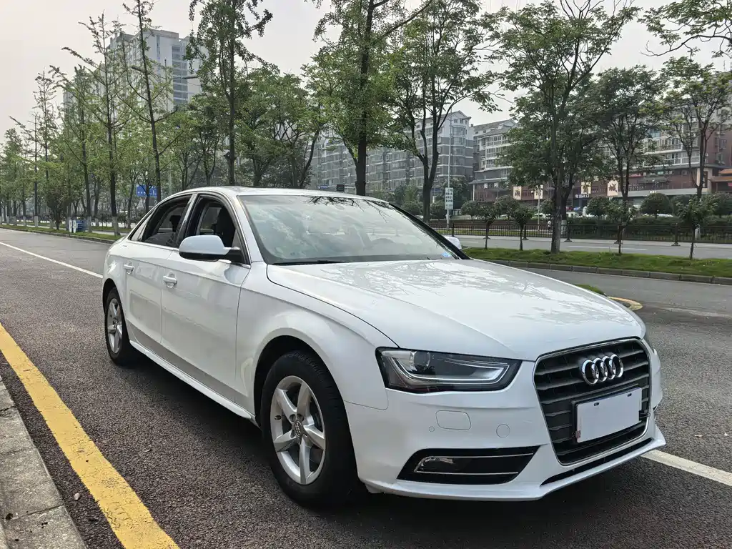 Audi A4L 2015 — фото 3