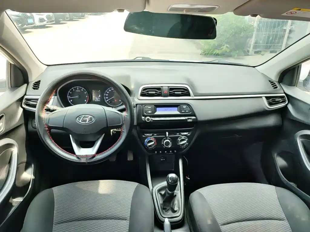 Hyundai Verna 2019 — фото 10