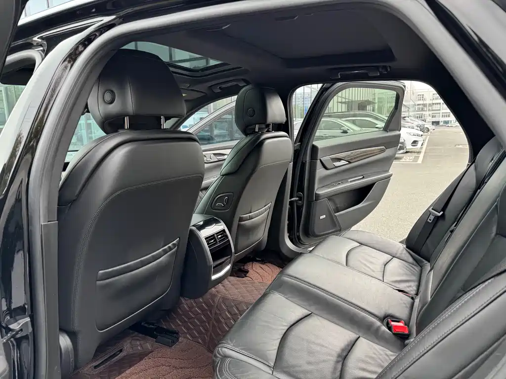 Cadillac CT6 2021 — фото 9