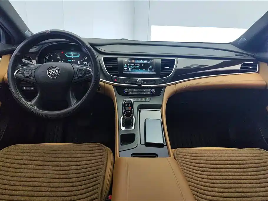 Buick LaCrosse 2017 — фото 12