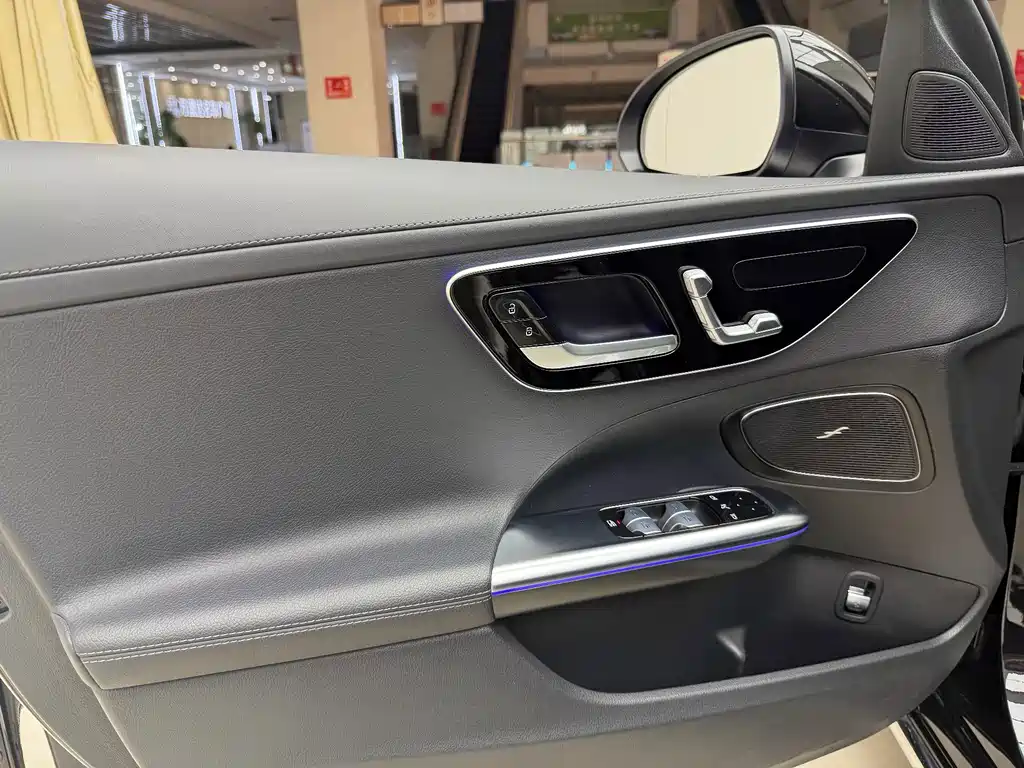 Mercedes-Benz C-Class 2022 — фото 14