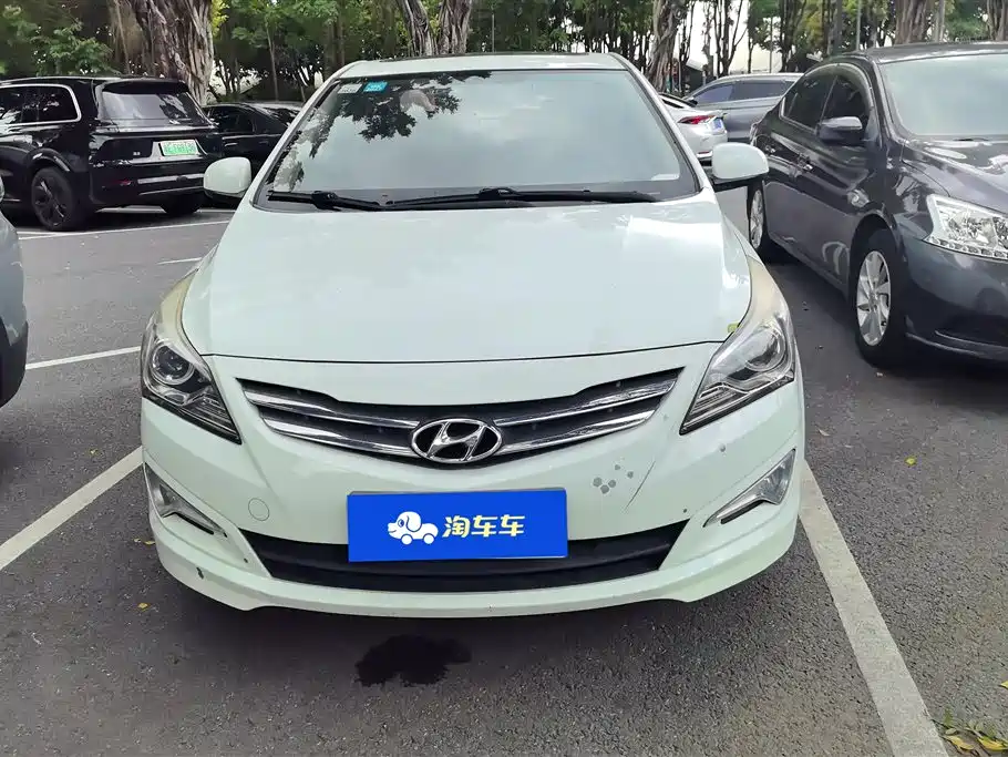 Hyundai Verna 2015 — фото 2