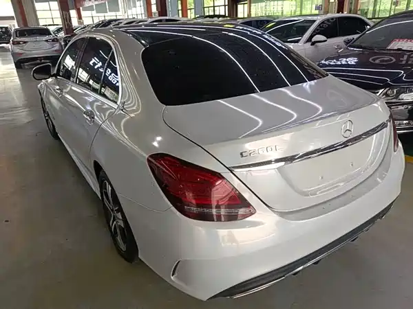 Mercedes-Benz C-Class 2020