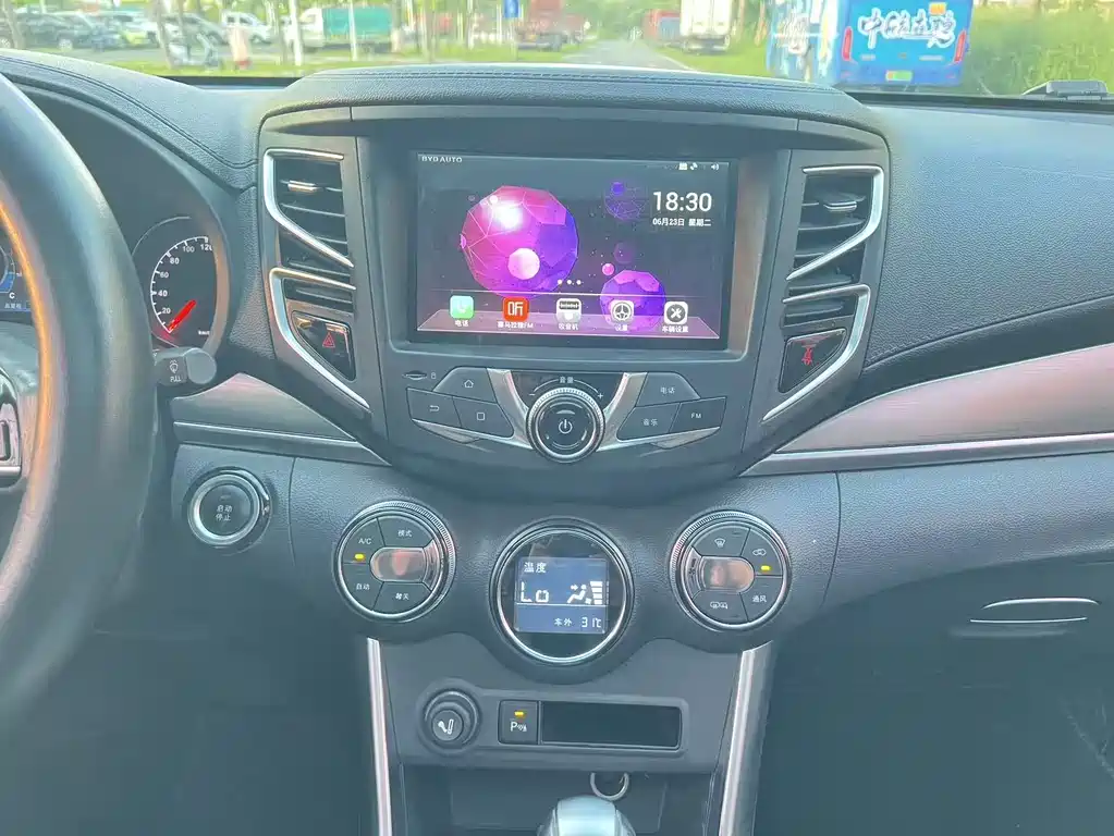 BYD Song 2017 — фото 17