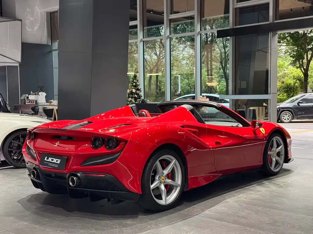 Ferrari F8 2020 — фото 4