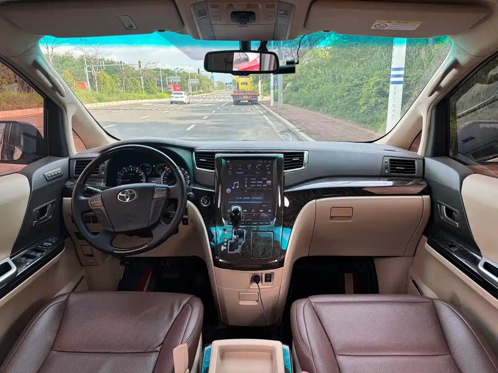 Toyota Alphard 2013 — фото 4