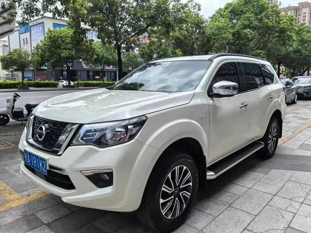 Nissan Terra 2023 — фото 1