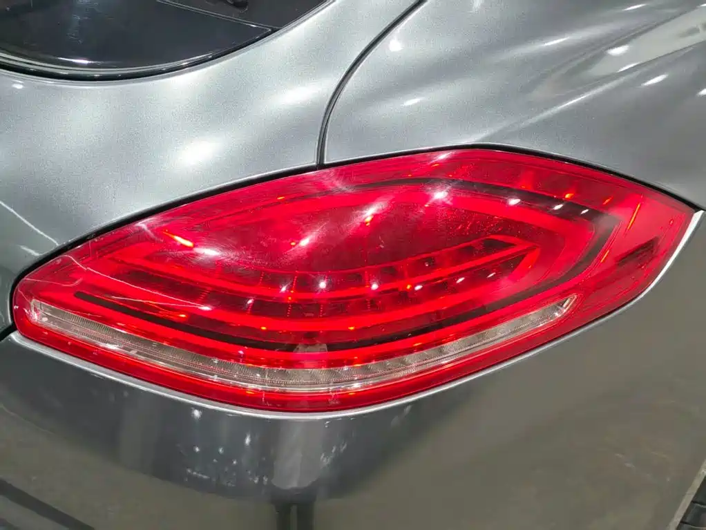 Porsche Panamera 2015 — фото 9