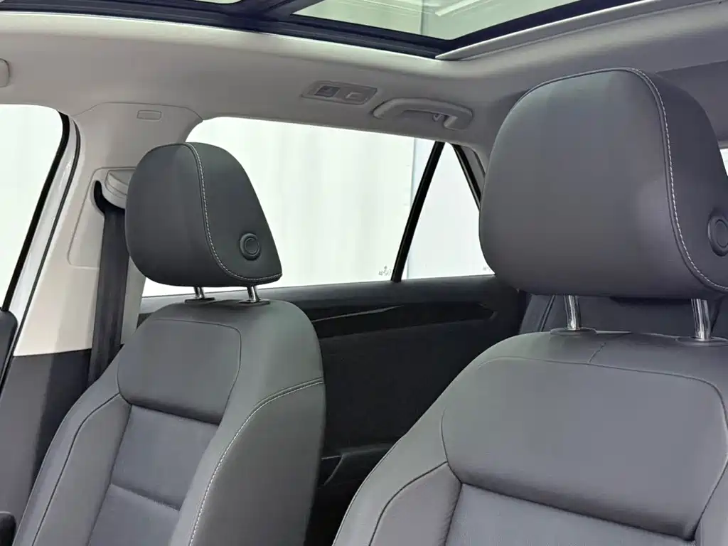 Volkswagen T-Roc 2022 — фото 16