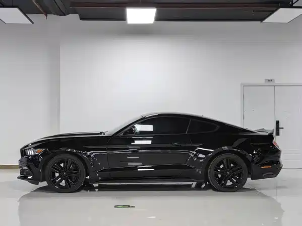 Ford Mustang 2015