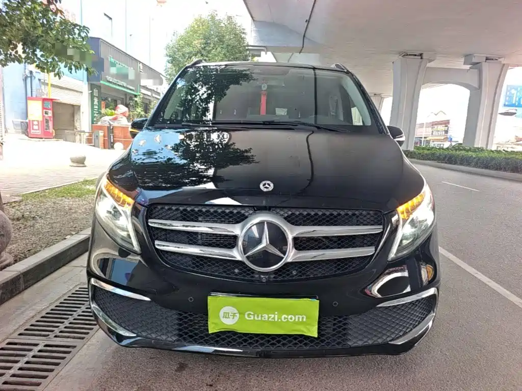 Mercedes-Benz V-Class 2024