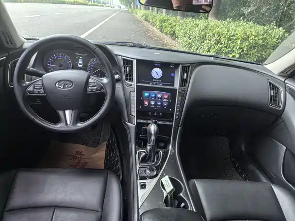 Infiniti Q50L 2016