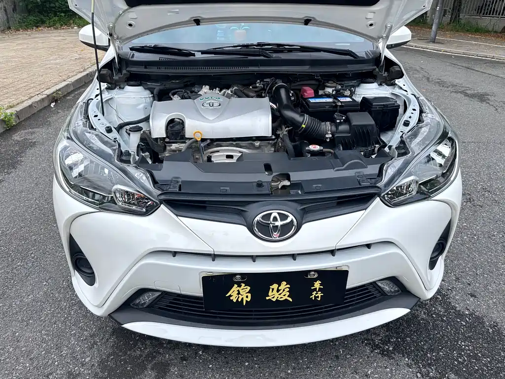 Toyota Yaris L 2019 — фото 16