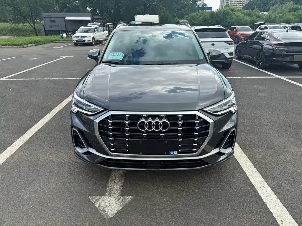 Audi Q3 2022