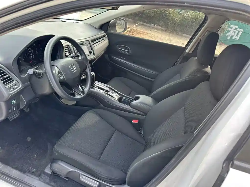 Honda Vezel 2016