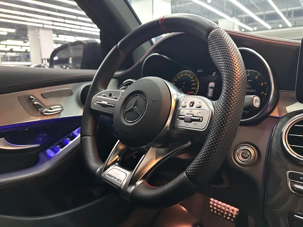 Mercedes-Benz GLC AMG 2023 — фото 14