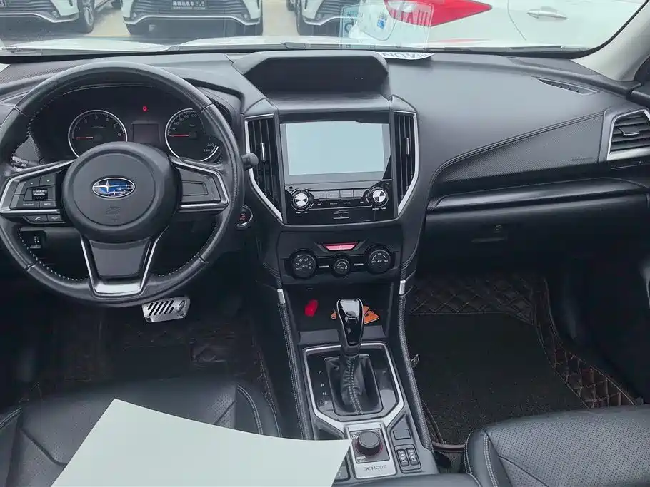 Subaru Forester 2019 — фото 12