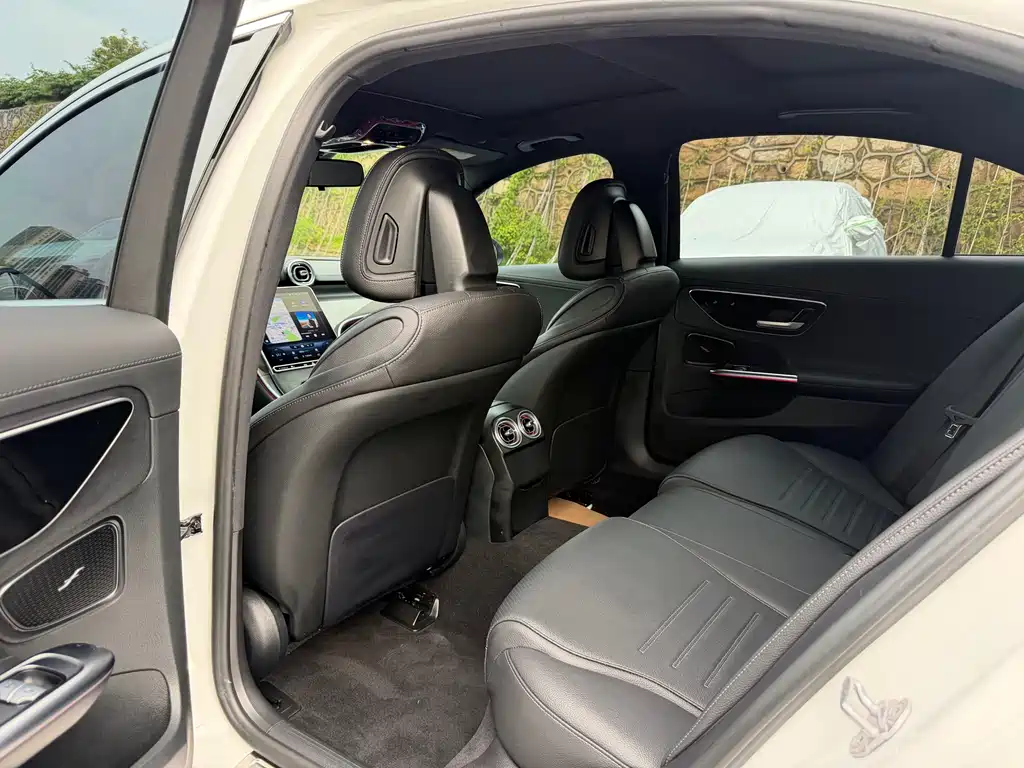 Mercedes-Benz C-Class 2022