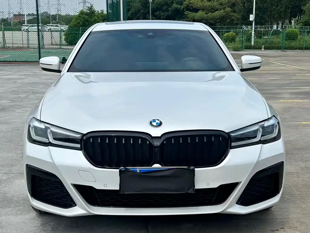 BMW 5 Series 2022