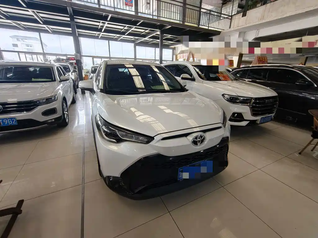 Toyota Frontlander 2024