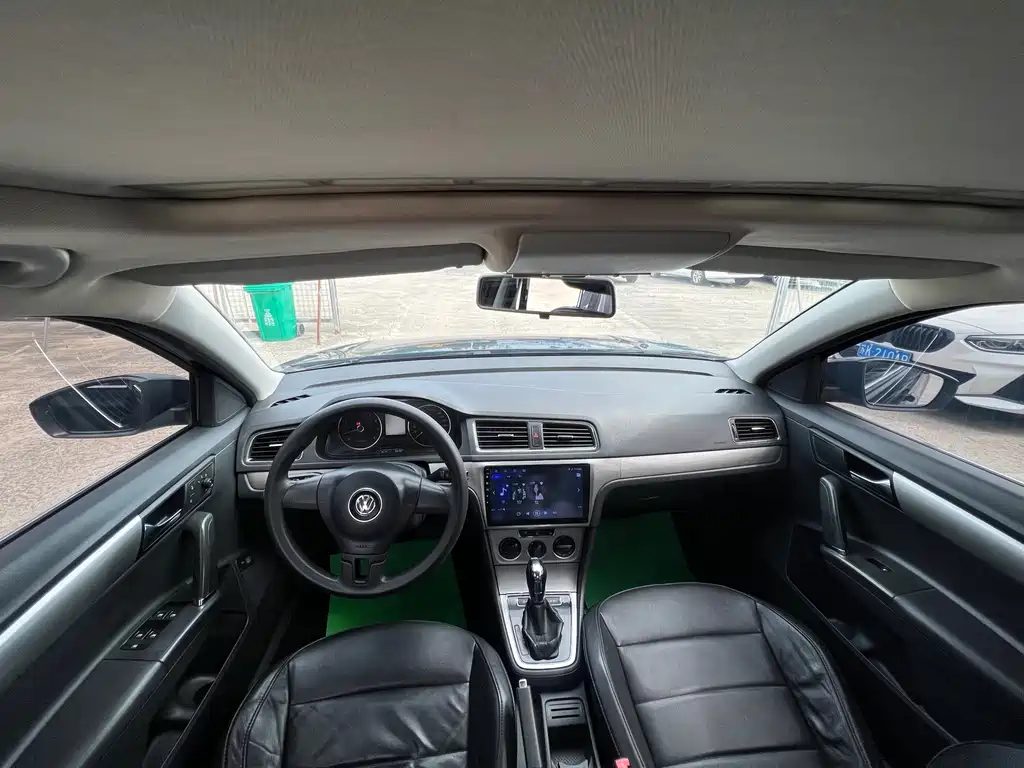 Volkswagen Lavida 2014