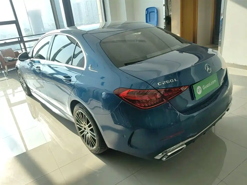 Mercedes-Benz C-Class 2023 — фото 5