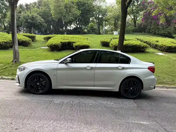 BMW 1 Series 2022