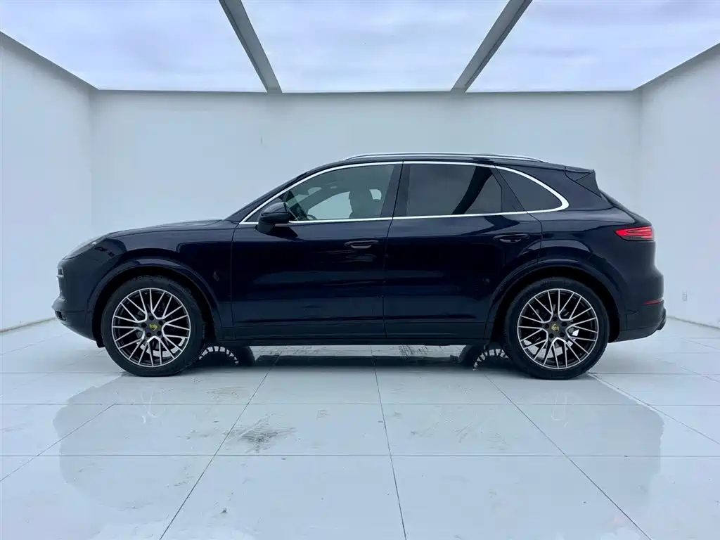 Porsche Cayenne 2021 — фото 4