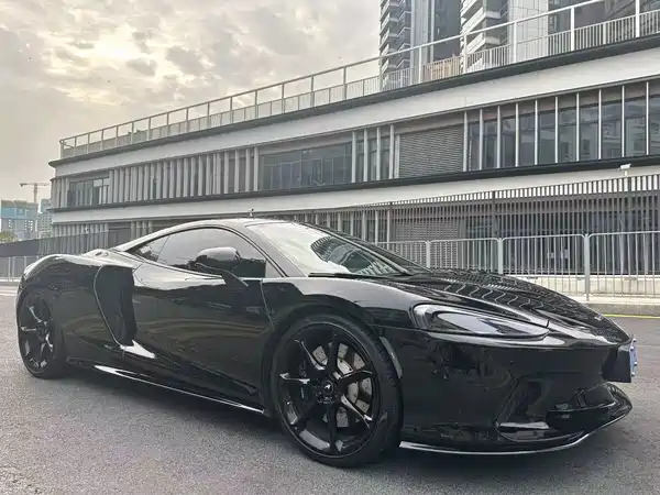 McLaren GT 2019